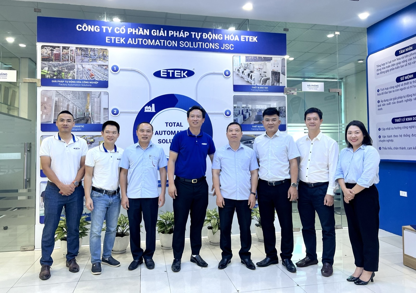 CÔNG TY MÁY TÍNH THÁNH GIÓNG TỚI THĂM CÔNG TY CỔ PHẦN GIẢI PHÁP TỰ ĐỘNG HÓA ETEK