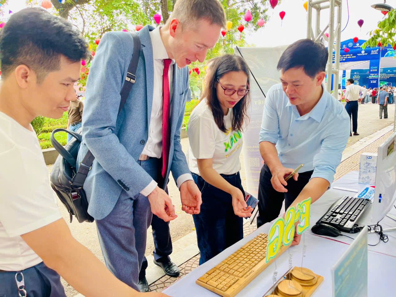 Máy tính Thánh Gióng "Sáng Tạo Xanh": Dấu Ấn Công Nghệ Việt Tại Giờ Trái Đất 2026